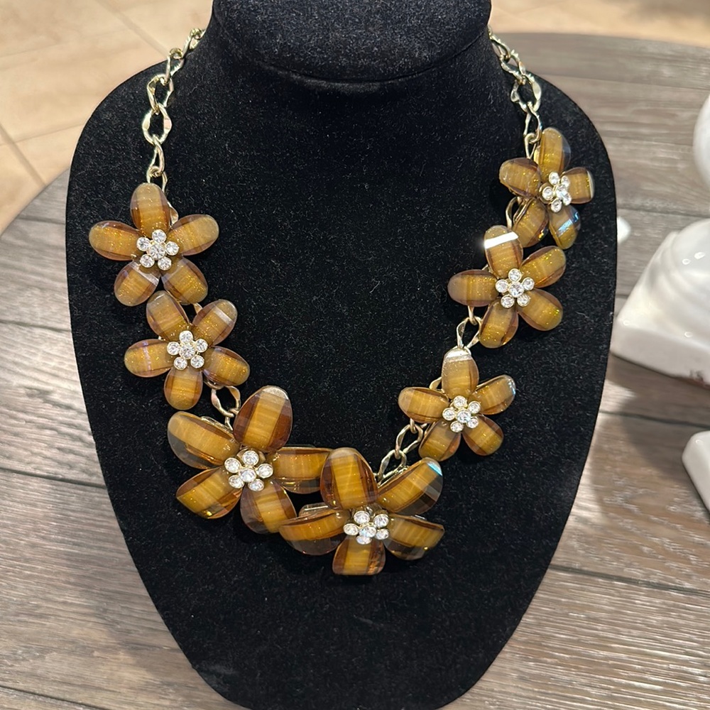 Gold & Brown Tone elegant Necklace